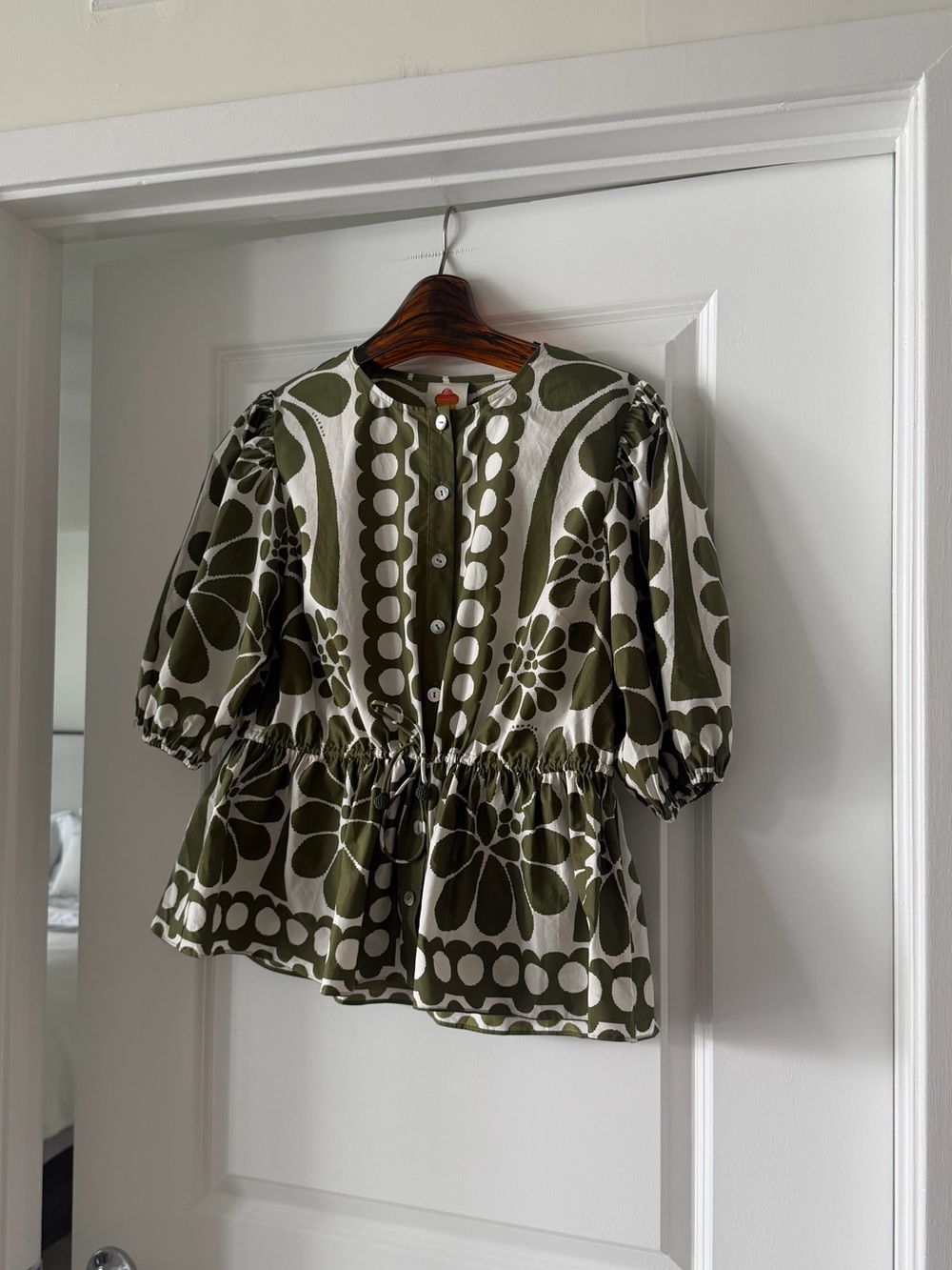 Farm Rio Green Palermo Drawstring Organic Cotton Blouse - Picture 6 of 7